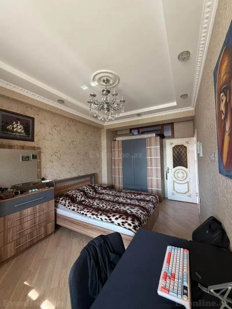 Satılır 4 otaqlı Mənzil Yeni tikili 130 m² Həzi Aslanov m. - şəkil 10