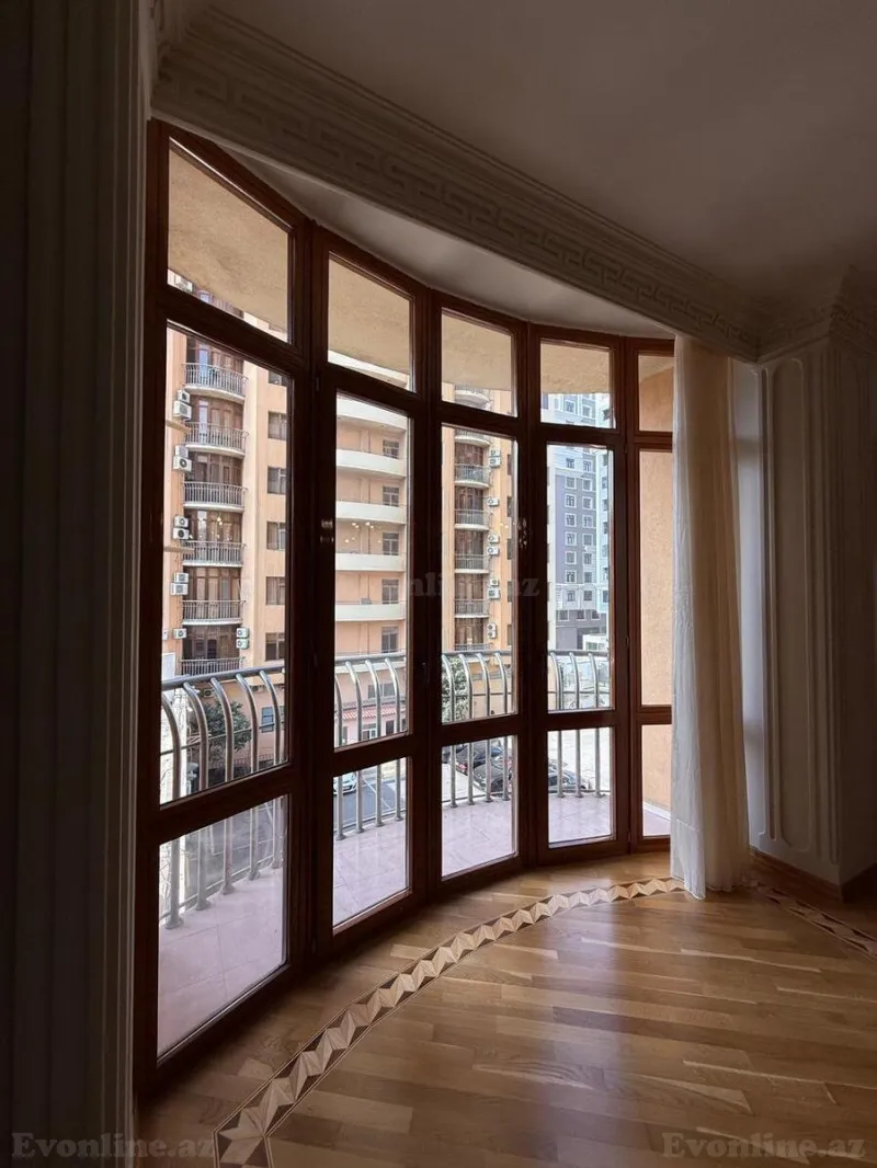 Satılır 3 otaqlı Mənzil Yeni tikili 175 m² Gənclik m. - şəkil 3