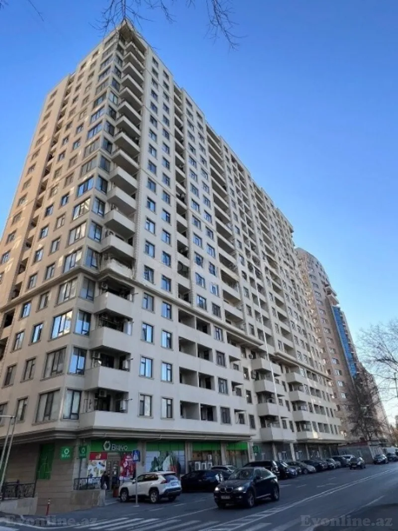 Satılır 3 otaqlı Mənzil Yeni tikili 95 m² 8 Noyabr m.
