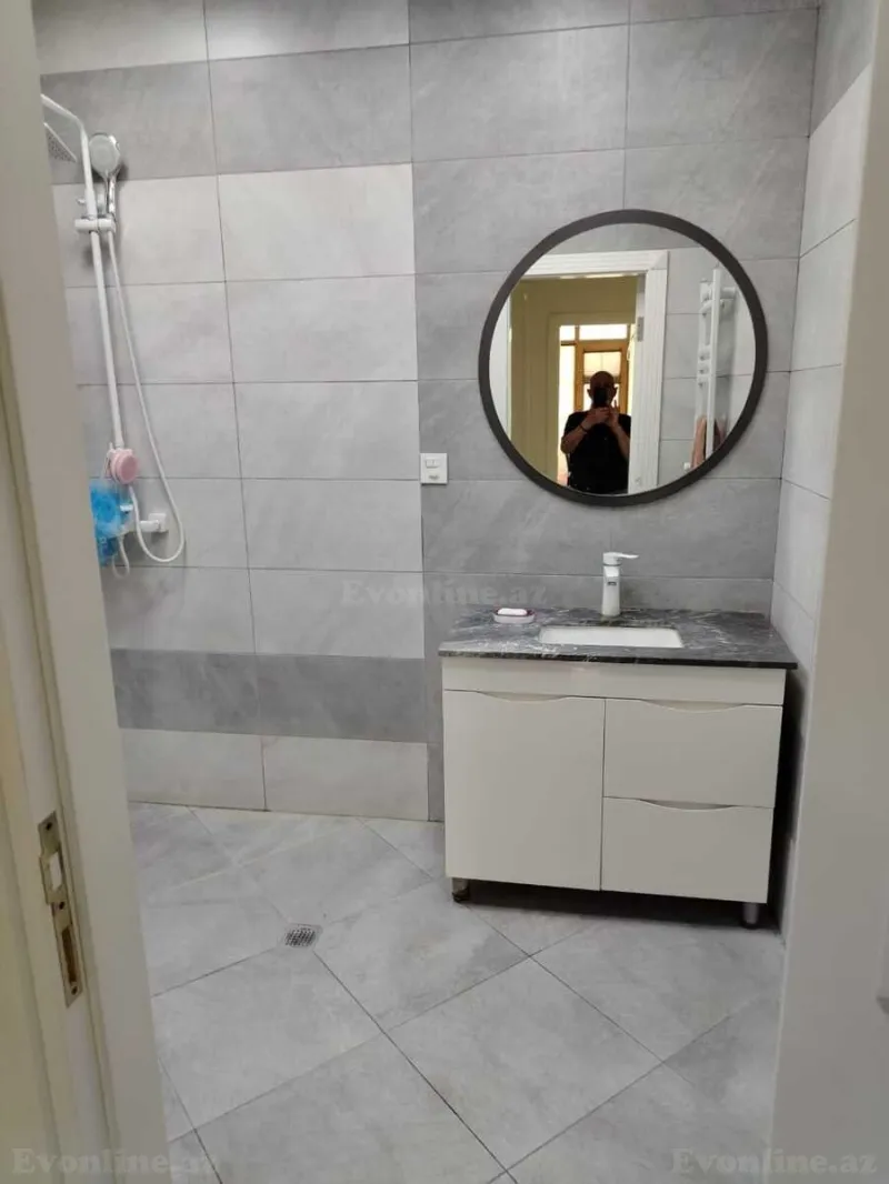 Kirayə verilir 3 otaqlı Mənzil Yeni tikili 100 m² 8-ci mikrorayon - şəkil 14