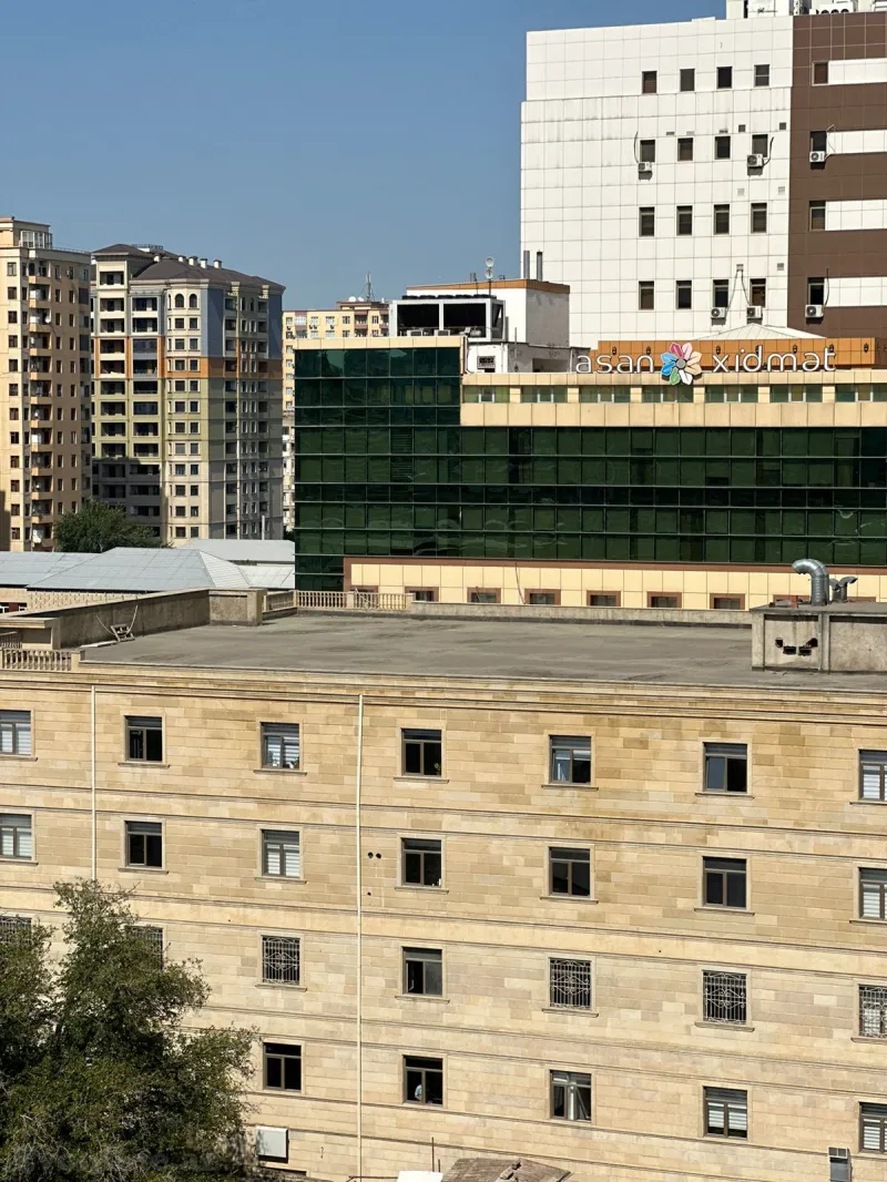 Kirayə verilir 2 otaqlı Mənzil Yeni tikili 70 m² 8 Noyabr m. - şəkil 16