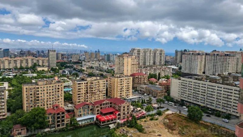 Satılır 3 otaqlı Mənzil Yeni tikili 81 m² İnşaatçılar m. - şəkil 2