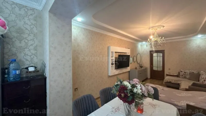 Satılır 2 otaqlı Mənzil Köhnə tikili 55 m² Xalqlar Dostluğu m. - şəkil 3