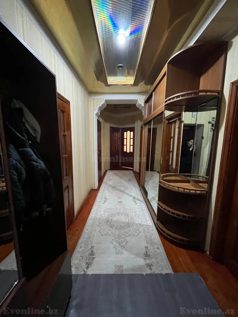 Satılır 4 otaqlı Mənzil Yeni tikili 130 m² Memar Əcəmi m. - şəkil 3