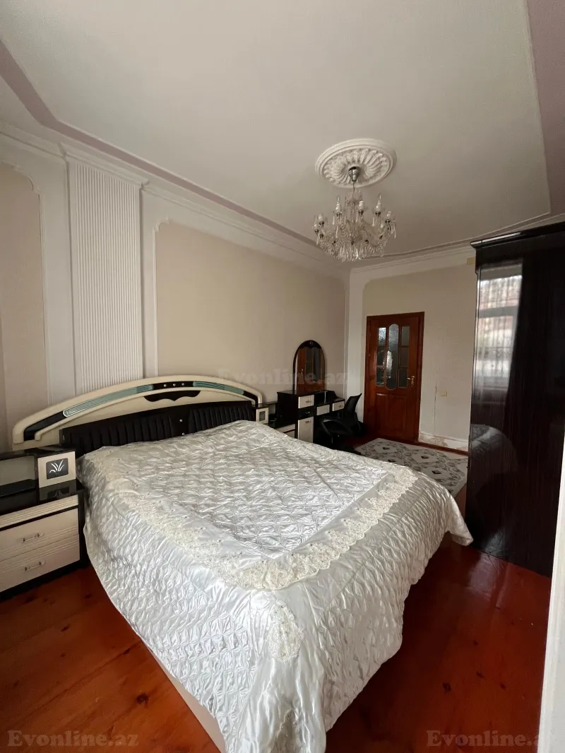 Satılır 4 otaqlı Mənzil Yeni tikili 130 m² Memar Əcəmi m. - şəkil 5