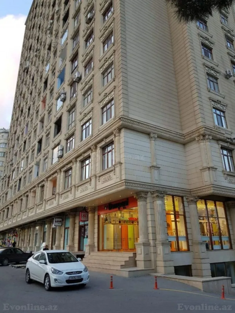 Satılır 2 otaqlı Mənzil Yeni tikili 90 m² Yasamal - şəkil 3