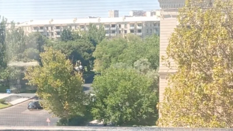 Satılır 2 otaqlı Mənzil Köhnə tikili 35 m² Yasamal r. - şəkil 8