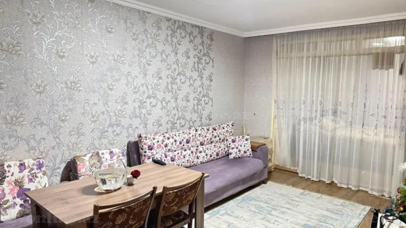 Kirayə verilir 2 otaqlı Mənzil Köhnə tikili 40 m² Neftçilər m. - şəkil 2