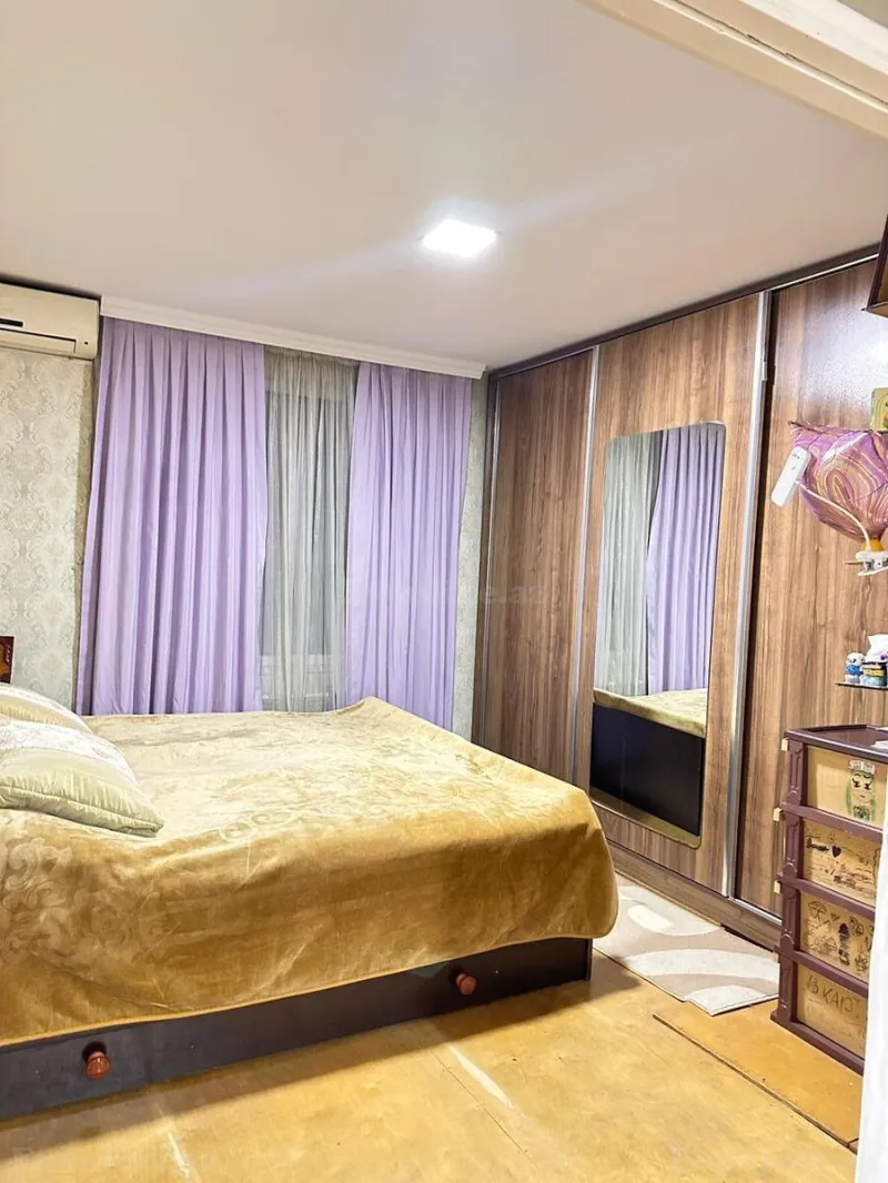 Kirayə verilir 2 otaqlı Mənzil Köhnə tikili 40 m² Neftçilər m. - şəkil 3