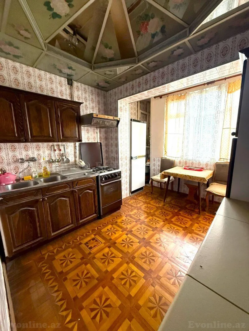 Satılır 5 otaqlı Mənzil Köhnə tikili 105 m² Xalqlar Dostluğu m. - şəkil 9