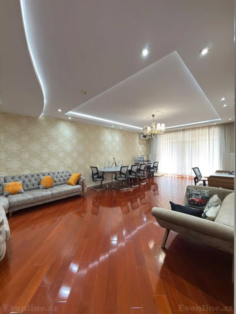 Satılır 4 otaqlı Mənzil Yeni tikili 205 m² Gənclik m. - şəkil 2