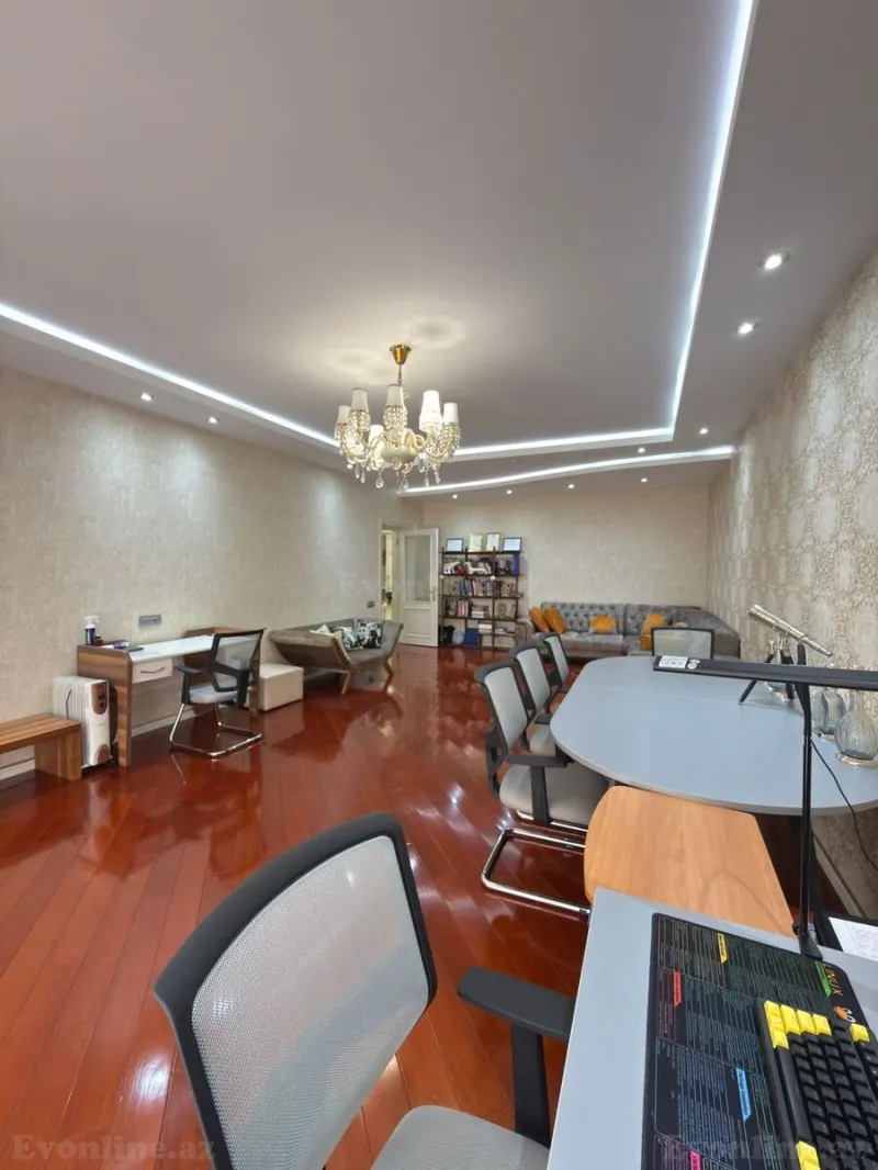 Satılır 4 otaqlı Mənzil Yeni tikili 205 m² Gənclik m. - şəkil 3