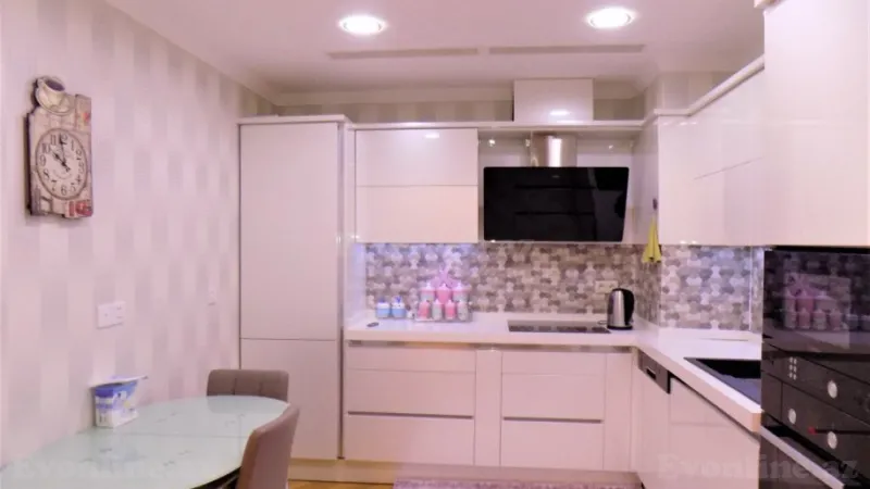 Kirayə verilir 3 otaqlı Mənzil Yeni tikili 120 m² Səbail r. - şəkil 7