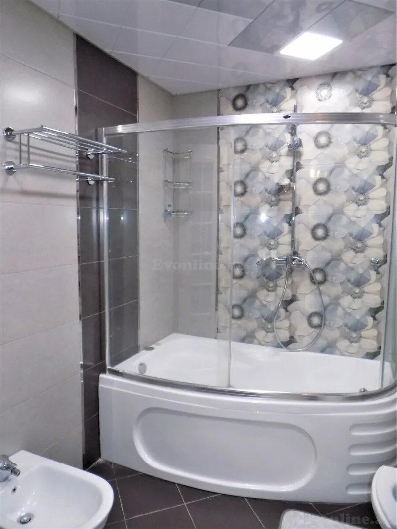 Kirayə verilir 3 otaqlı Mənzil Yeni tikili 120 m² Səbail r. - şəkil 14
