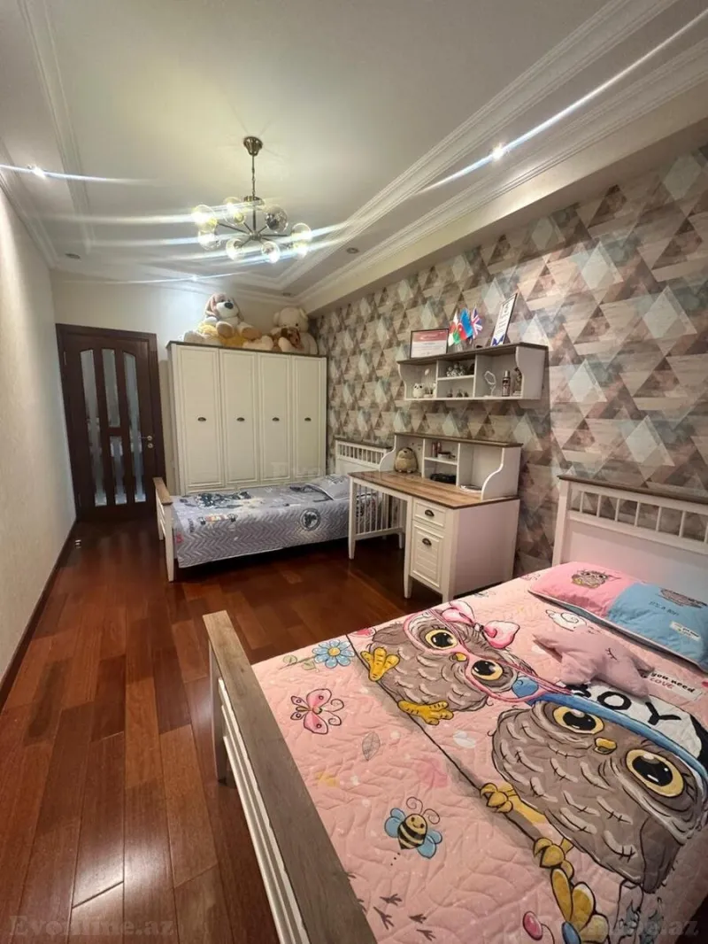 Satılır 3 otaqlı Mənzil Yeni tikili 160 m² 28 May m. - şəkil 5