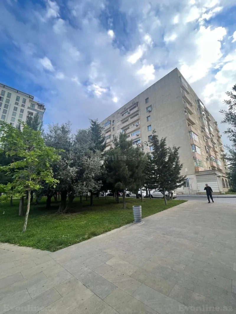 Satılır 4 otaqlı Mənzil Köhnə tikili 105 m² Elmlər Akademiyası m. - şəkil 2