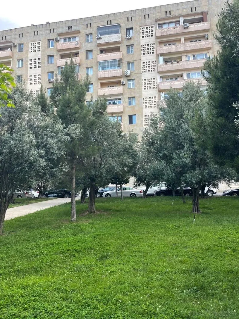 Satılır 4 otaqlı Mənzil Köhnə tikili 105 m² Elmlər Akademiyası m. - şəkil 3