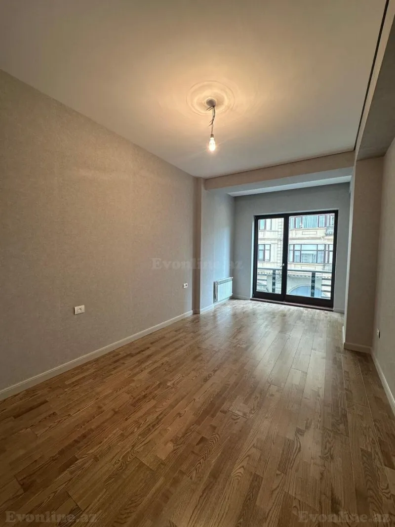 Kirayə verilir 4 otaqlı Mənzil Yeni tikili 220 m² Sahil m. - şəkil 26