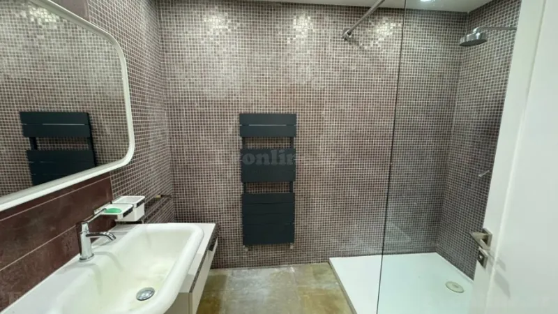 Kirayə verilir 4 otaqlı Mənzil Yeni tikili 250 m² İçərişəhər m. - şəkil 17