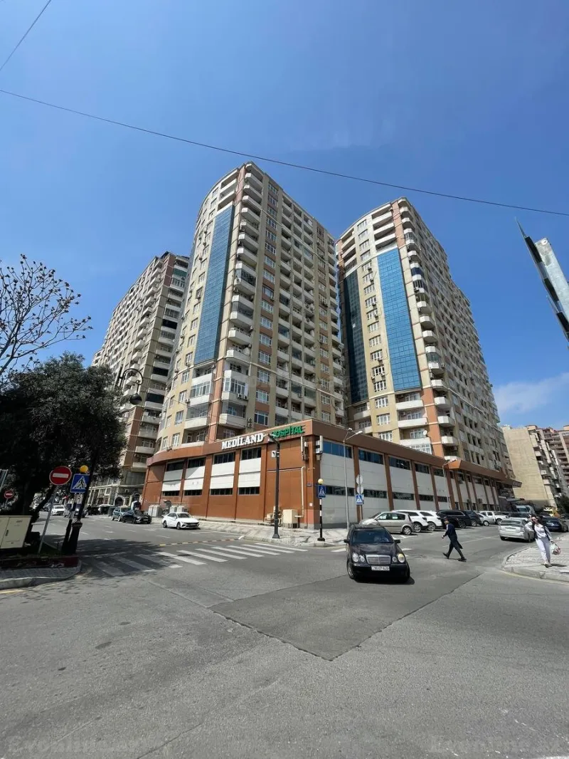 Satılır 3 otaqlı Mənzil Yeni tikili 126 m² Xətai m.
