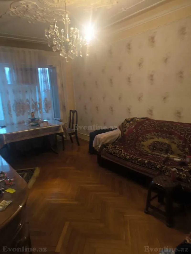 Satılır 3 otaqlı Mənzil Köhnə tikili 80 m² Həzi Aslanov m.