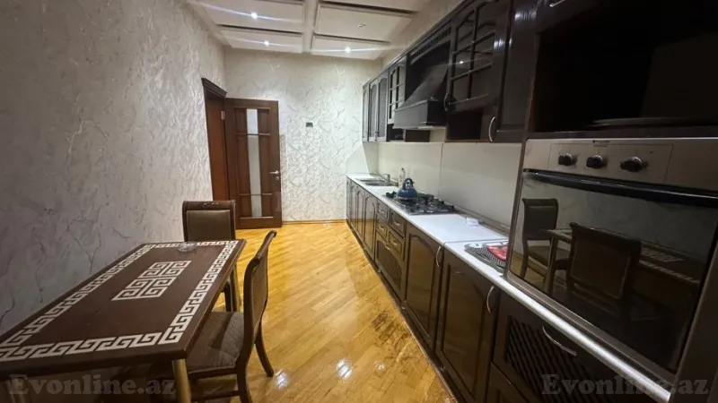 Kirayə verilir 3 otaqlı Mənzil Yeni tikili 168 m² Həzi Aslanov m. - şəkil 9