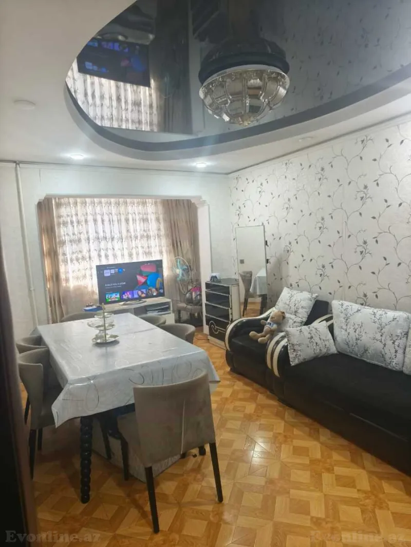 4 otaqlı Mənzil 105 m² Xətai r. Satılır