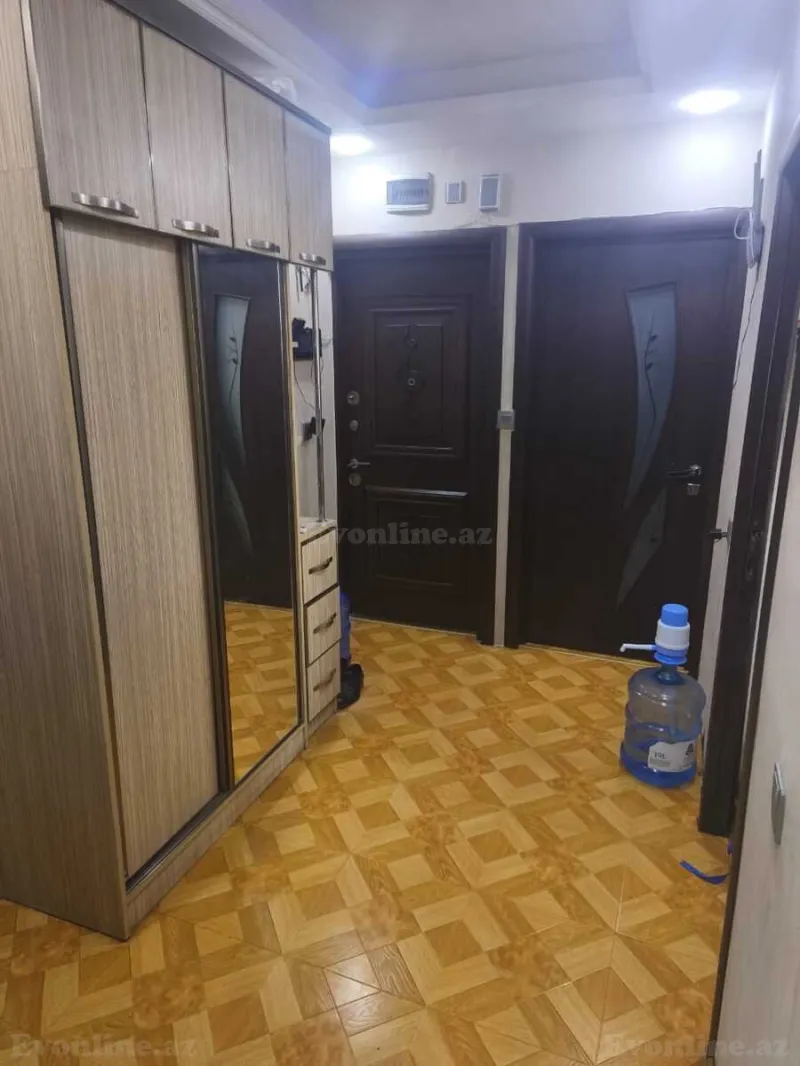 Satılır 4 otaqlı Mənzil Köhnə tikili 105 m² Xətai r. - şəkil 6
