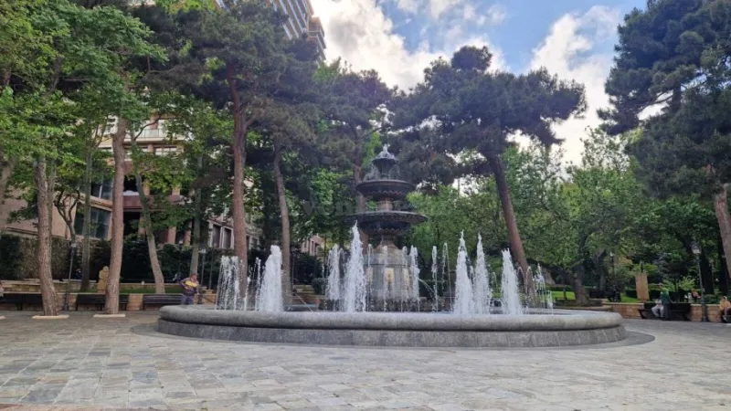 Satılır 3 otaqlı Mənzil Köhnə tikili 75 m² Nizami m.