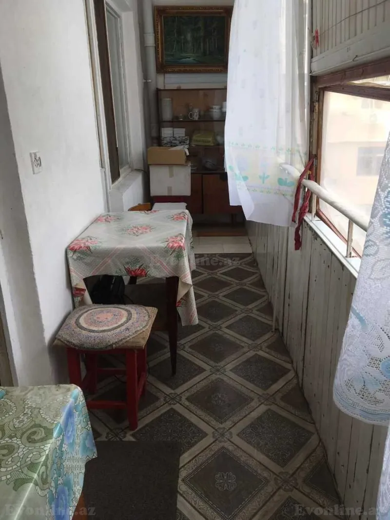 Satılır 4 otaqlı Mənzil Köhnə tikili 105 m² Sabunçu r. - şəkil 2