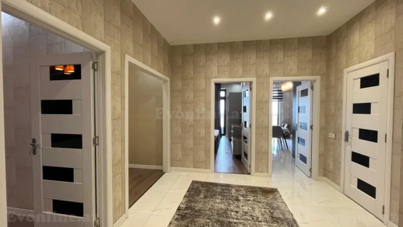 Kirayə verilir 3 otaqlı Mənzil Yeni tikili 145 m² 8 Noyabr m. - şəkil 15