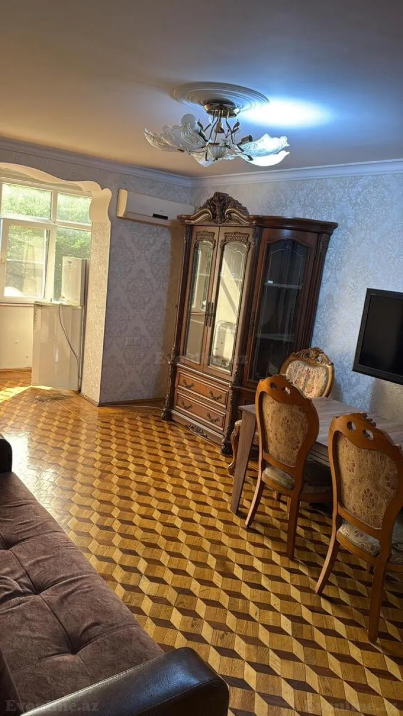 Kirayə verilir 3 otaqlı Mənzil Köhnə tikili 90 m² 8 Noyabr m. - şəkil 2