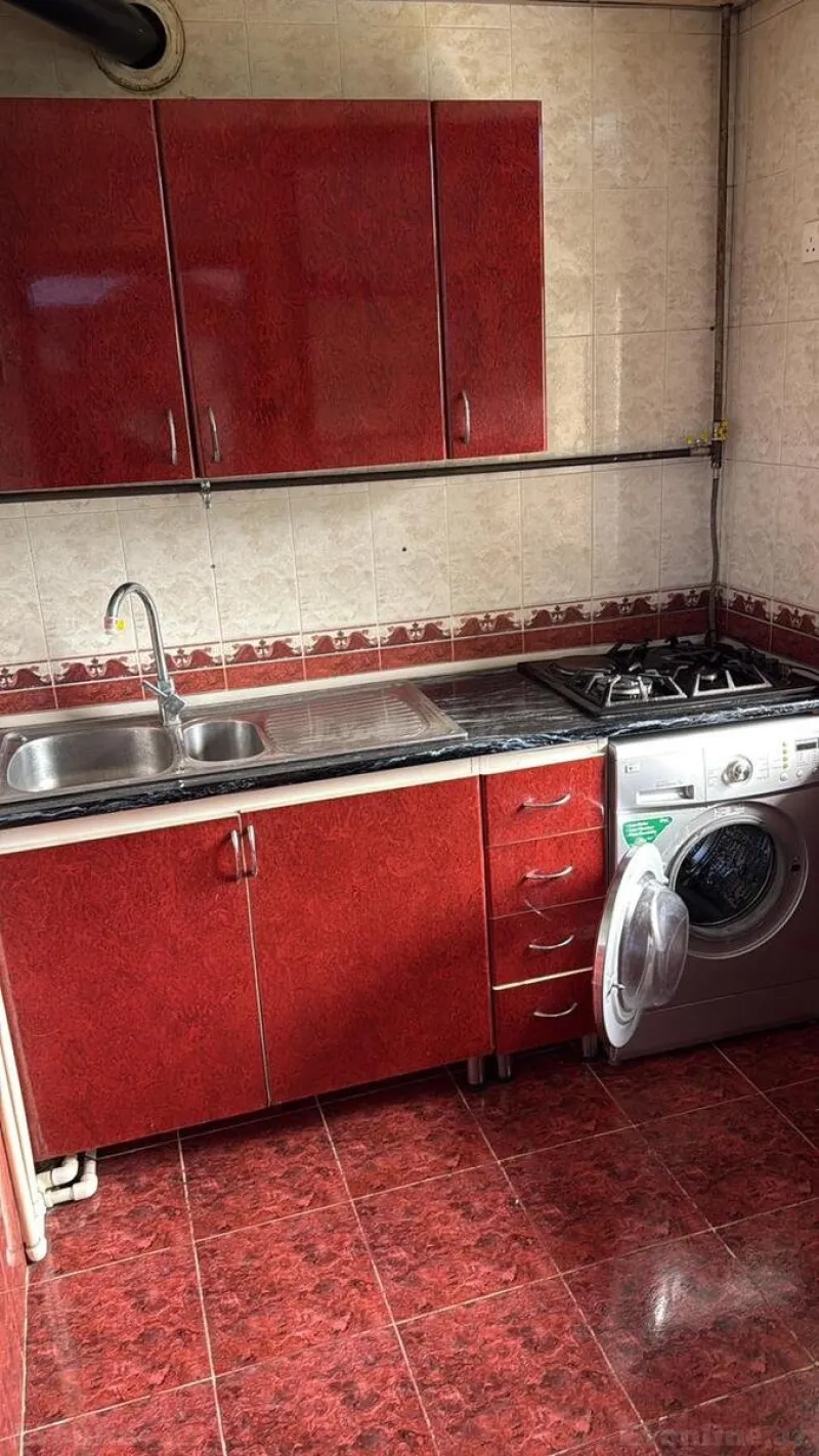 Kirayə verilir 3 otaqlı Mənzil Köhnə tikili 90 m² 8 Noyabr m. - şəkil 4