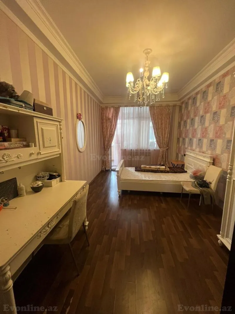 Satılır 4 otaqlı Mənzil Yeni tikili 185 m² Xətai m. - şəkil 8