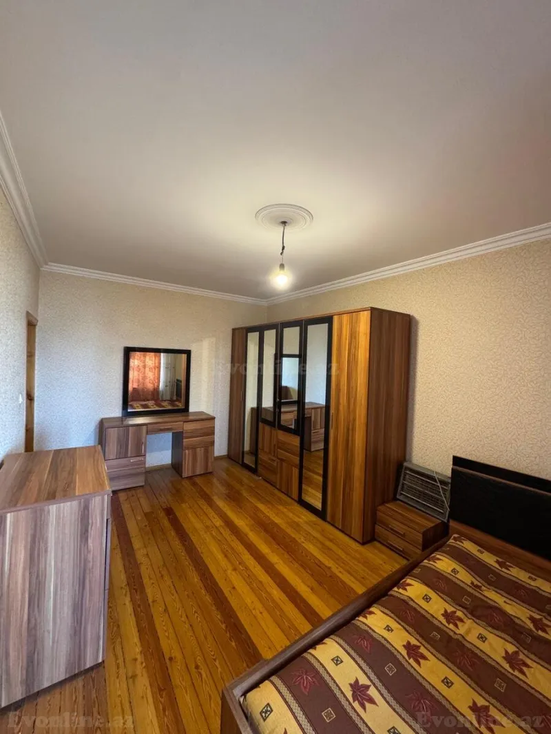 Satılır 5 otaqlı Mənzil Köhnə tikili 100 m² Əhmədli m. - şəkil 15