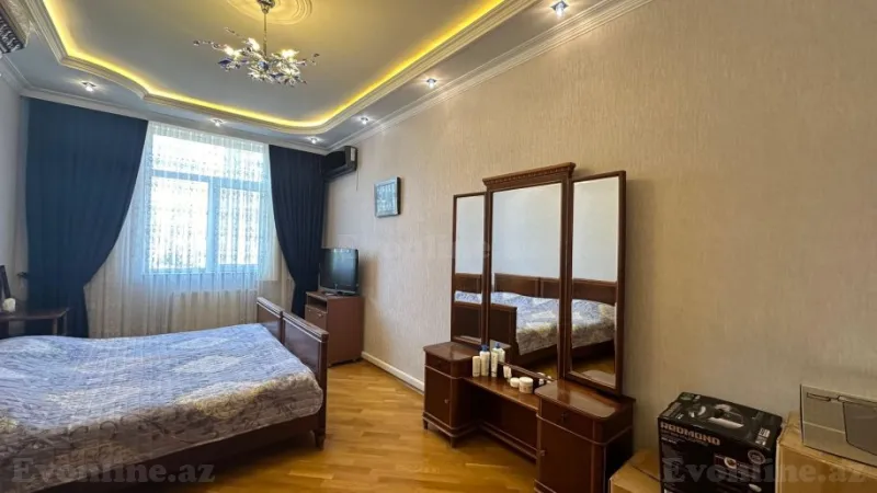 Satılır 3 otaqlı Mənzil Yeni tikili 140 m² İnşaatçılar m. - şəkil 10