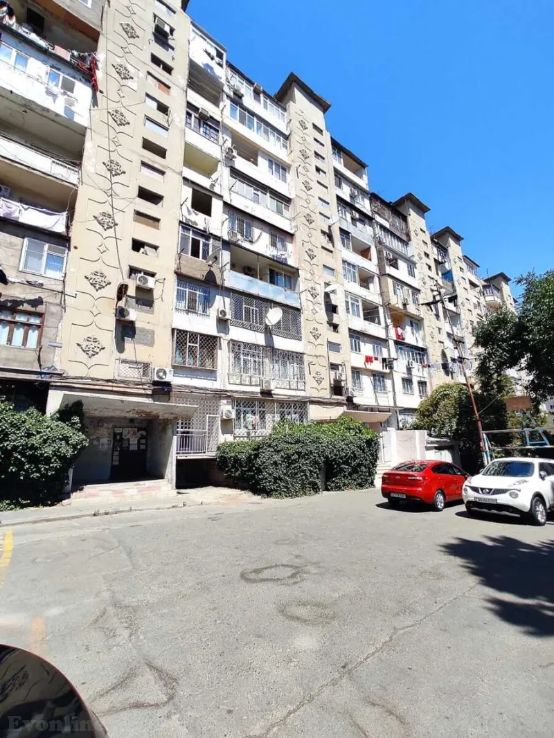 4 otaqlı Mənzil 115 m² 9-cu mikrorayon Satılır