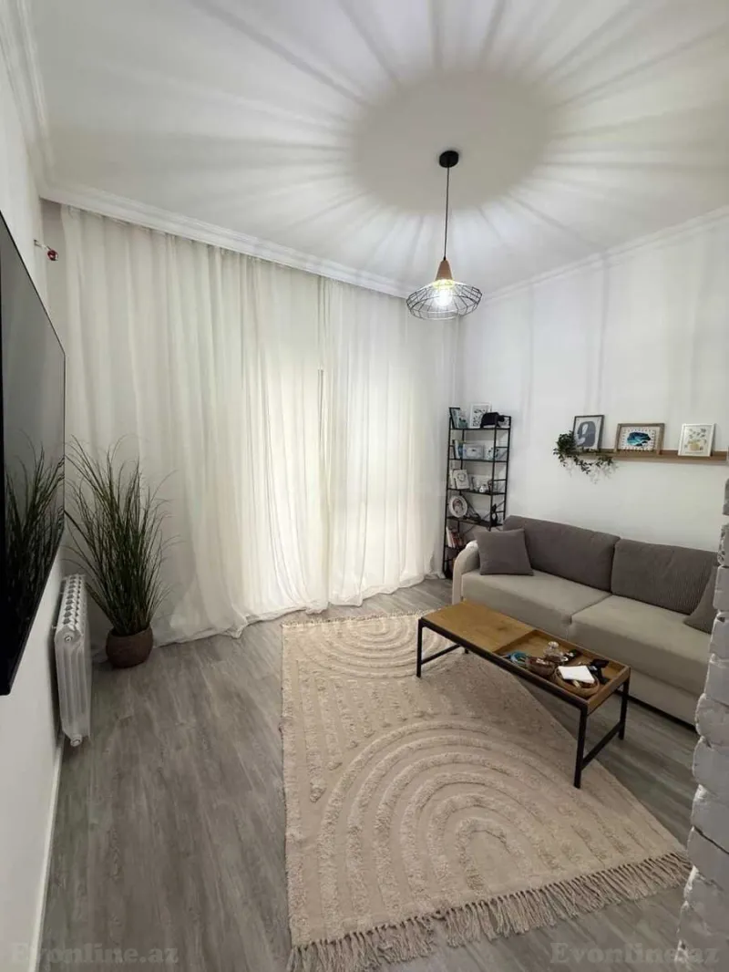 Satılır 2 otaqlı Mənzil Yeni tikili 50 m² 28 May m. - şəkil 2