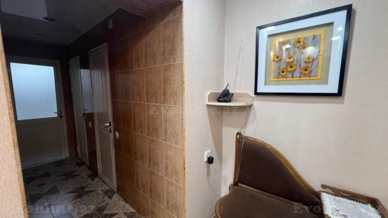 Satılır 3 otaqlı Mənzil Köhnə tikili 125 m² Sabunçu r. - şəkil 25