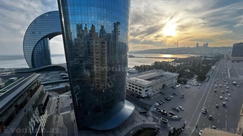 4 otaqlı Mənzil 241 m² Nəsimi r. Satılır