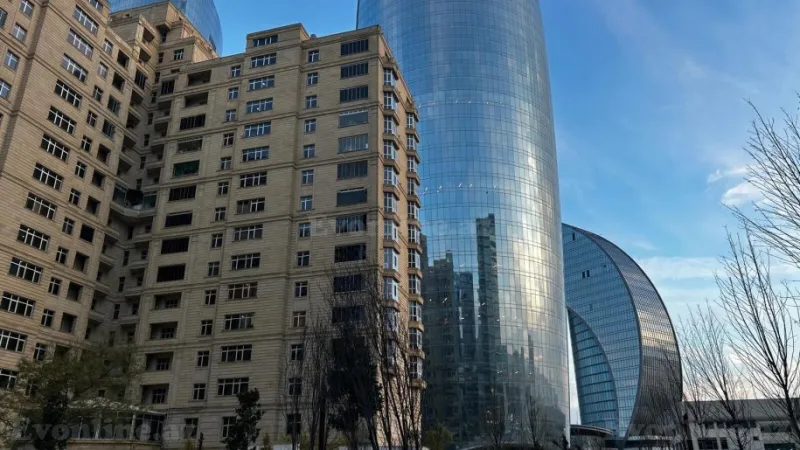 Satılır 4 otaqlı Mənzil Yeni tikili 241 m² Nəsimi r. - şəkil 3