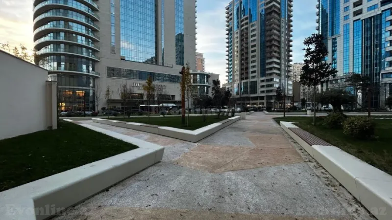 Satılır 4 otaqlı Mənzil Yeni tikili 241 m² Nəsimi r. - şəkil 5