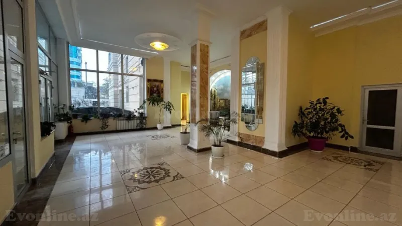 Satılır 4 otaqlı Mənzil Yeni tikili 241 m² Nəsimi r. - şəkil 6