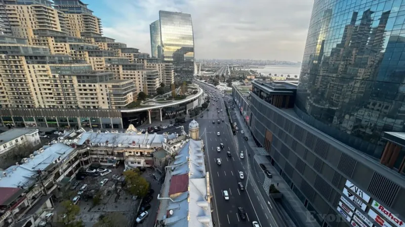Satılır 4 otaqlı Mənzil Yeni tikili 241 m² Nəsimi r. - şəkil 12