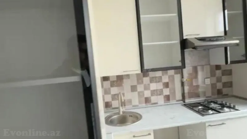 Satılır 3 otaqlı Mənzil Köhnə tikili 75 m² Nərimanov r. - şəkil 4