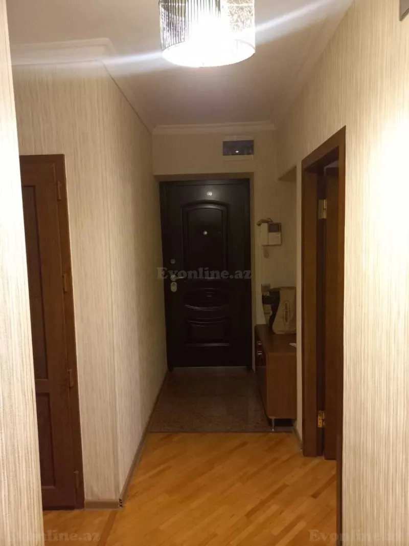 Satılır 3 otaqlı Mənzil Köhnə tikili 85 m² İnşaatçılar m. - şəkil 2