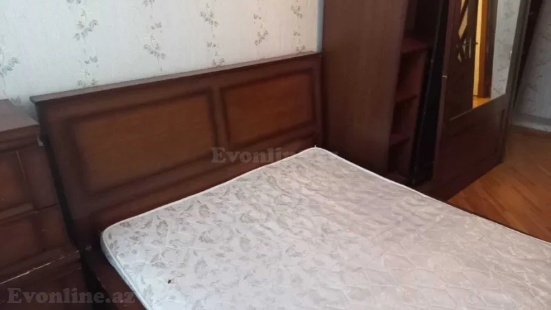 Satılır 3 otaqlı Mənzil Köhnə tikili 85 m² İnşaatçılar m. - şəkil 9