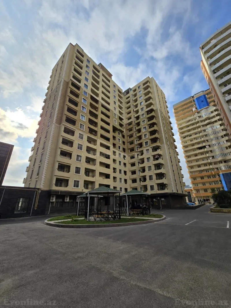 Satılır 2 otaqlı Mənzil Yeni tikili 70 m² Xətai m.