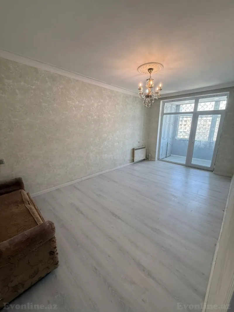 Satılır 3 otaqlı Mənzil Köhnə tikili 90 m² Xətai r. - şəkil 2