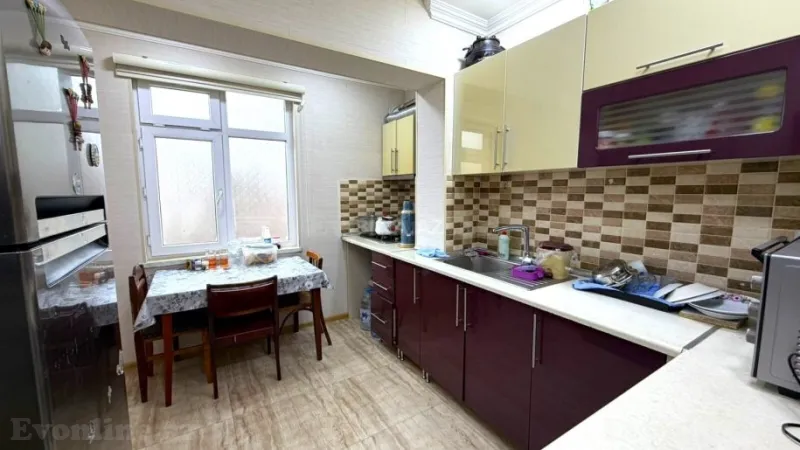 Satılır 3 otaqlı Mənzil Köhnə tikili 90 m² Xətai r. - şəkil 8